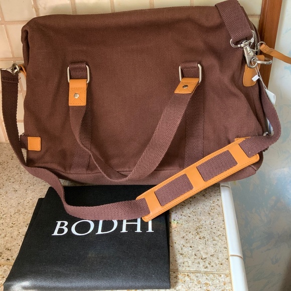 BODHI Weekender Brown Leather trim LAPTOP Bag - Picture 2 of 5